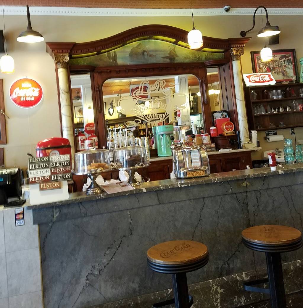 L & R Soda Bar | restaurant | 44 Public Square, Elkton, KY 42220, USA | 2702657221 OR +1 270-265-7221