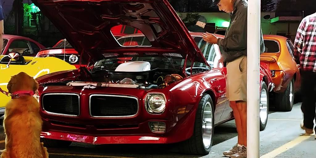 Snapkas Drive Inn | restaurant | 4760 Leopard St, Corpus Christi, TX 78408, USA | 3618832272 OR +1 361-883-2272