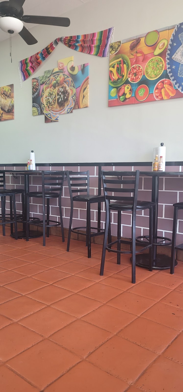 Ricos Mexican Food | restaurant | 415 E Avenida Pico Suite N, San Clemente, CA 92672, USA | 9495457502 OR +1 949-545-7502