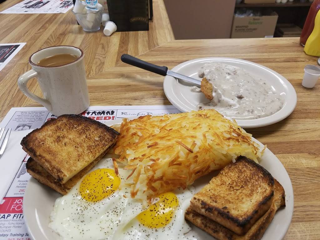 Hartbrook Cafe | restaurant | 600 Hartbrook Dr, Hartland, WI 53029, USA | 2623673930 OR +1 262-367-3930