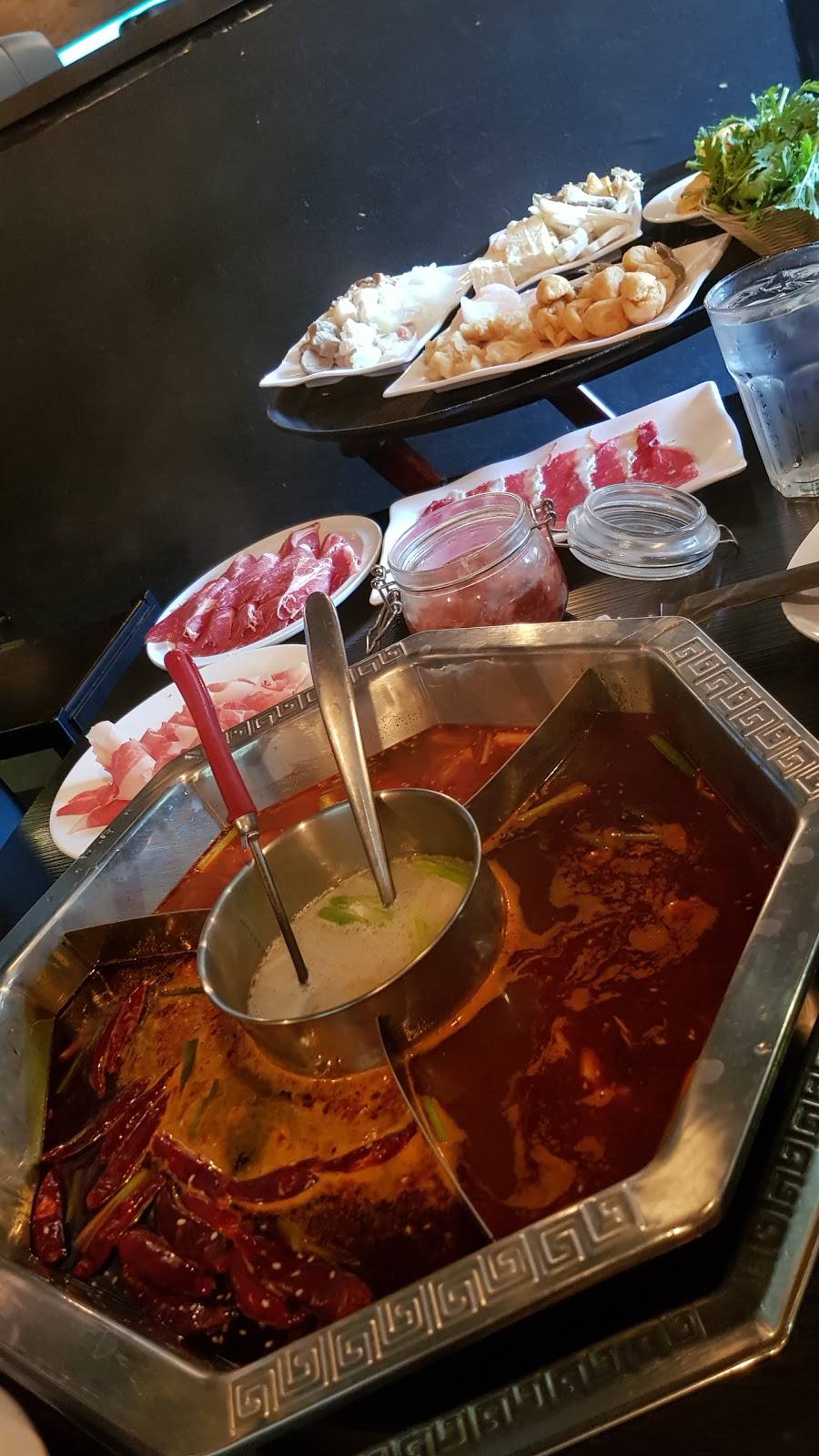Boiling Hot Pot | restaurant | 46997 Warm Springs Blvd, Fremont, CA 94539, USA | 5102261588 OR +1 510-226-1588