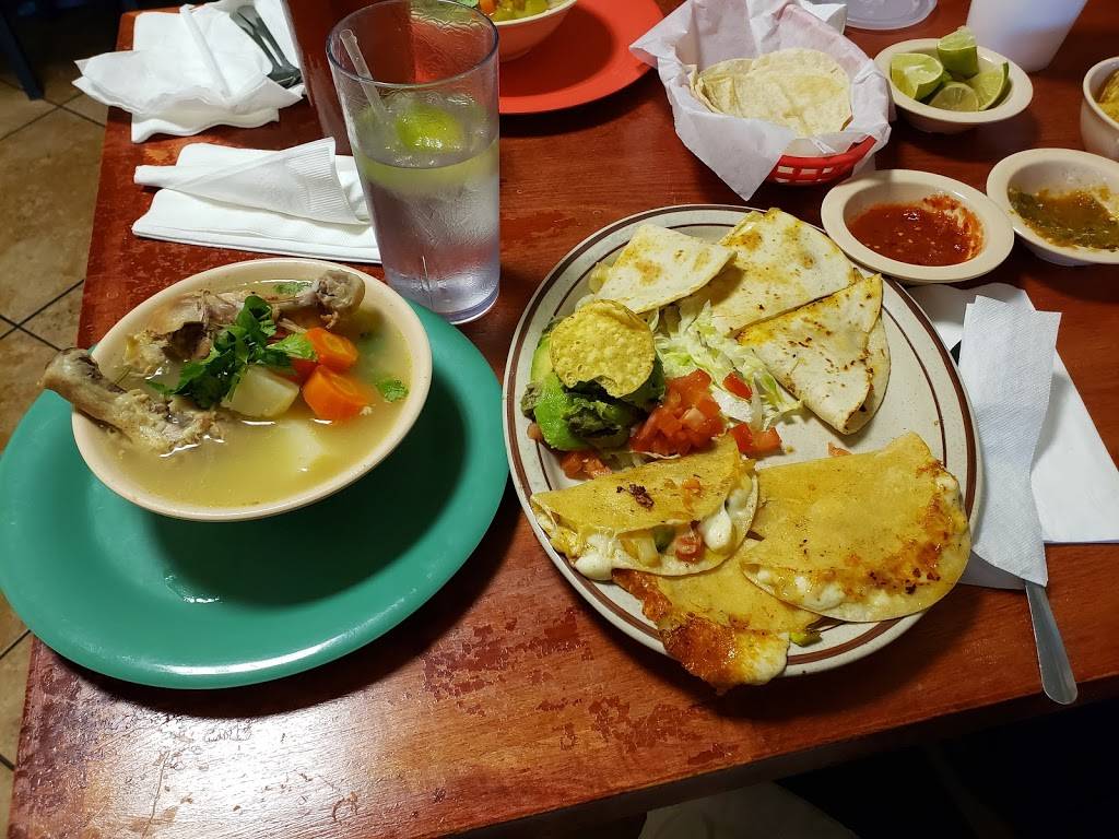 Los Gallegos | restaurant | 587 N Yarbrough Dr, El Paso, TX 79915, USA | 9155920100 OR +1 915-592-0100