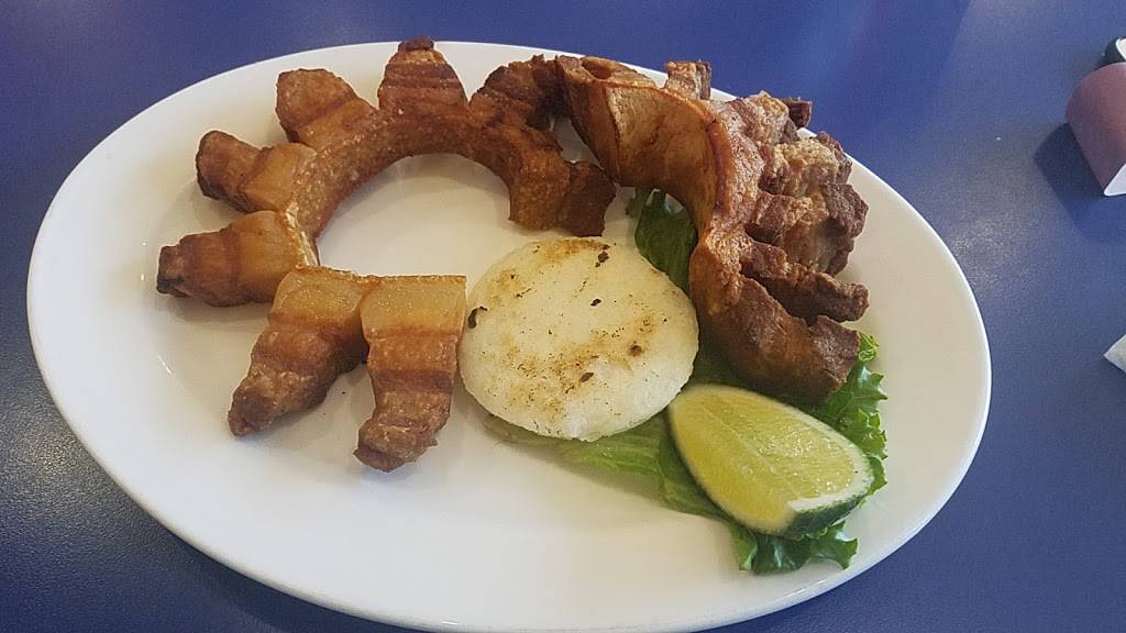 Monos Colombian Restaurant | restaurant | 7330 Southwest Fwy, Houston, TX 77074, USA | 7137731996 OR +1 713-773-1996