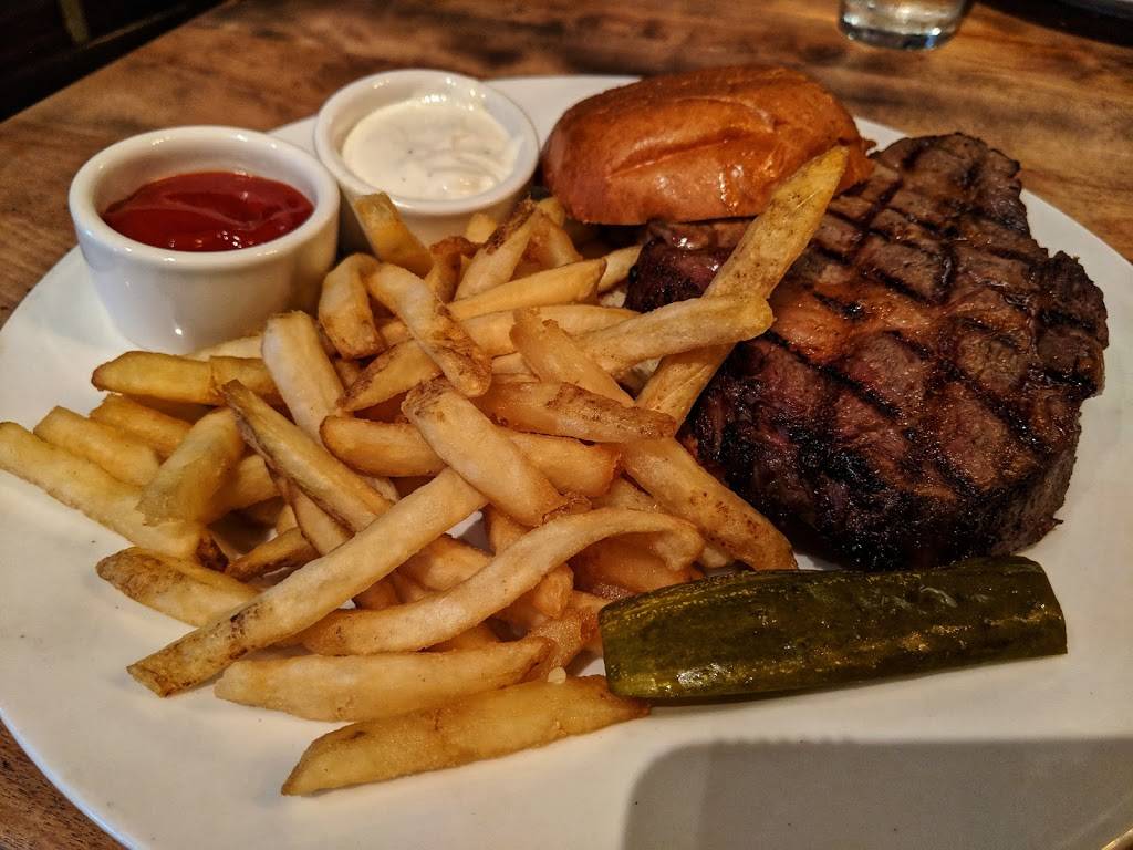 Perrys Embarcadero | restaurant | 1206, 155 Steuart St, San Francisco, CA 94105, USA | 4154956500 OR +1 415-495-6500