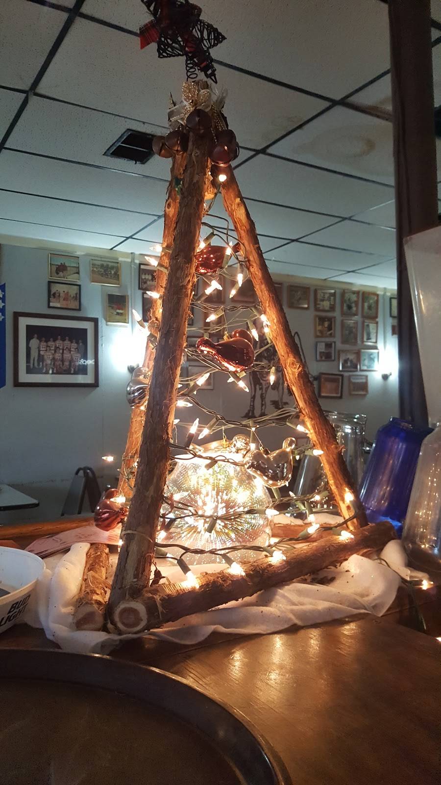 Homeplate Bar & Grill | restaurant | 310 S Elm St, Dixon, MO 65459, USA | 5737593210 OR +1 573-759-3210