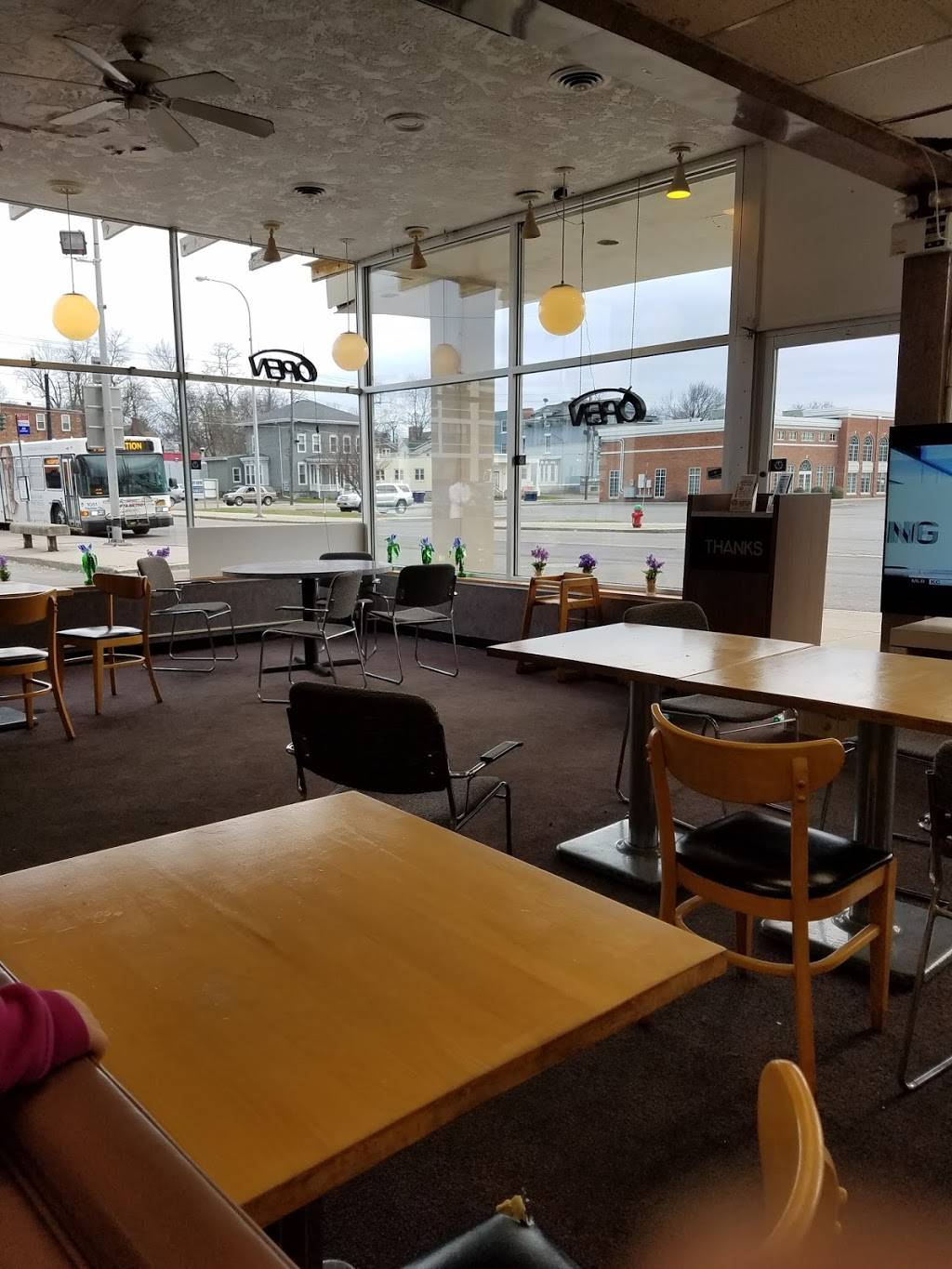 Sub Delicious | restaurant | 15 Locust St, Lockport, NY 14094, USA | 7164346667 OR +1 716-434-6667