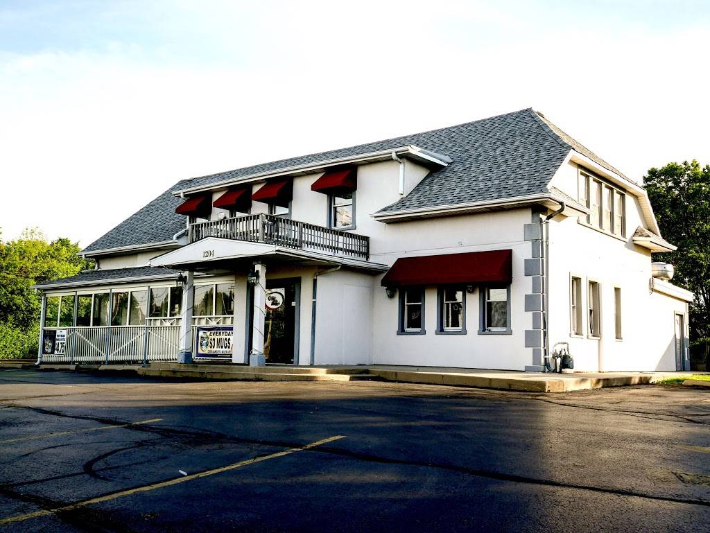 Crave Bar & Food Joynt | restaurant | 1204 W Rand Rd, Arlington Heights, IL 60004, USA | 8472592602 OR +1 847-259-2602