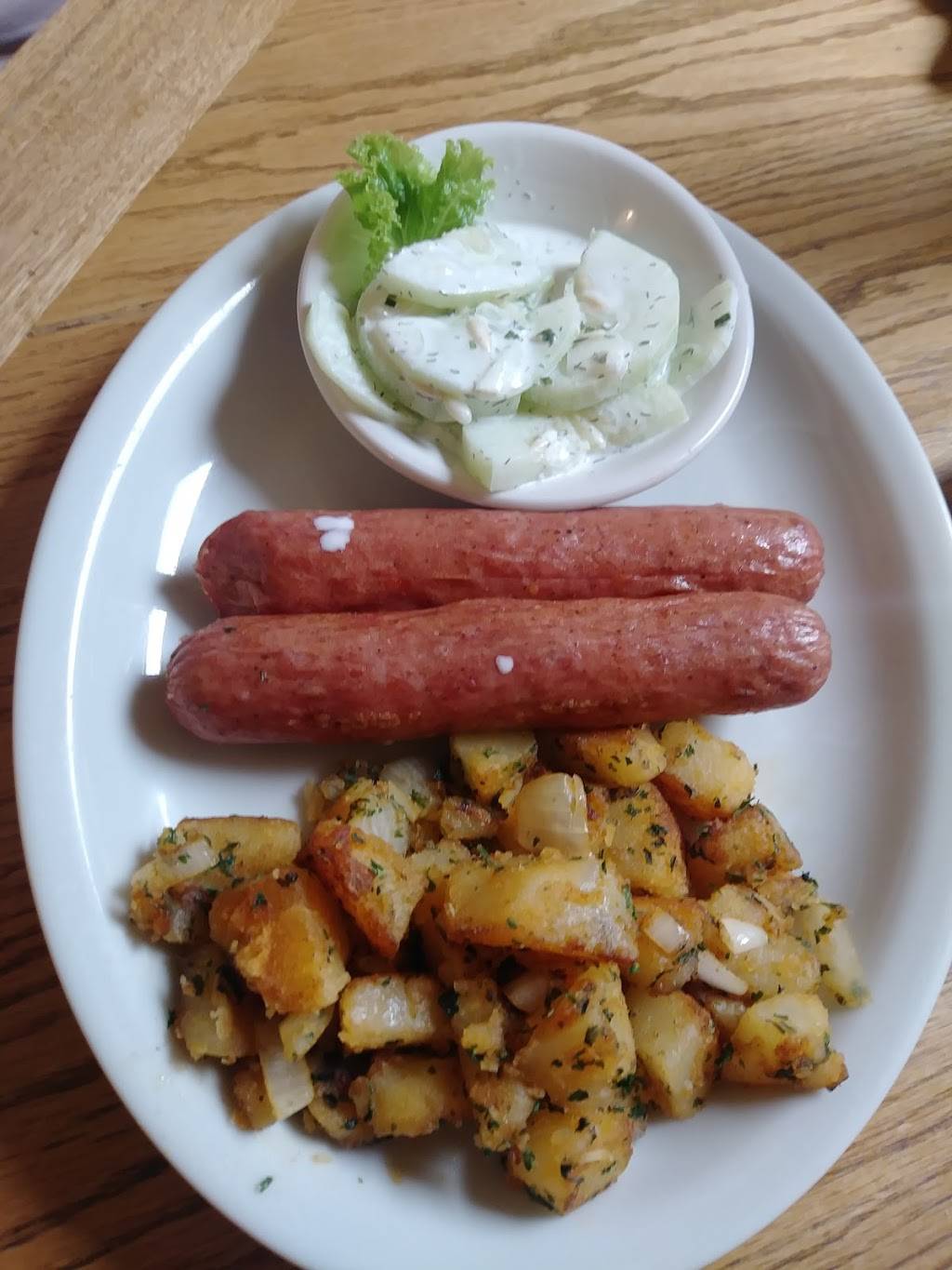 Berliner Kindl German Restaurant | restaurant | 121 Broadway Ave, Black Mountain, NC 28711, USA | 8286695255 OR +1 828-669-5255