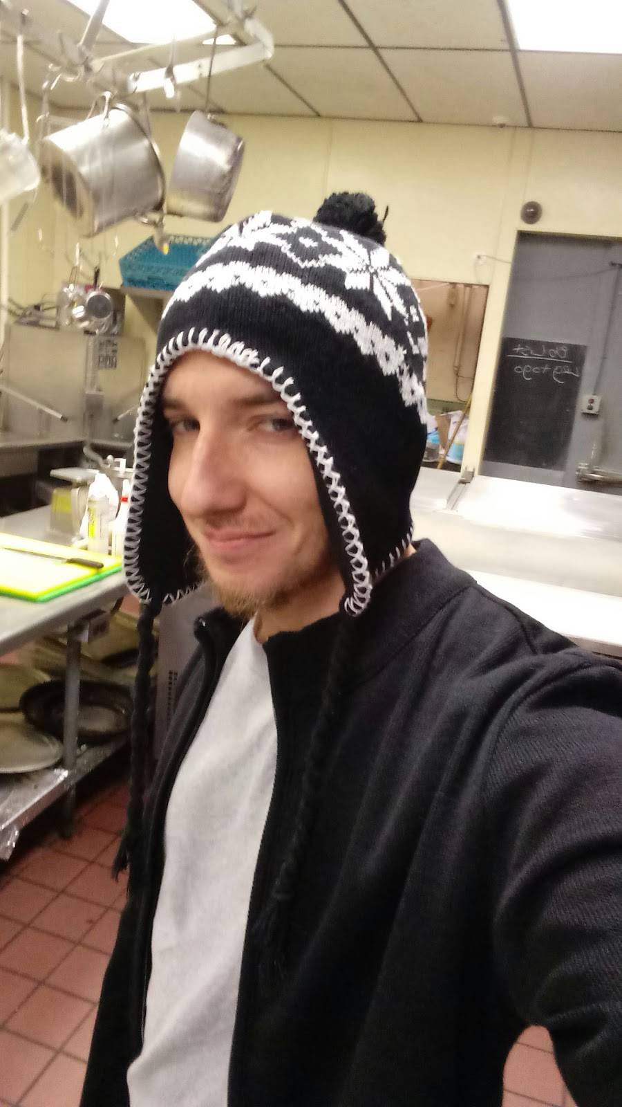 Monkey Bar and Grill | restaurant | 5517 Memphis Ave, Cleveland, OH 44144, USA | 2168601650 OR +1 216-860-1650