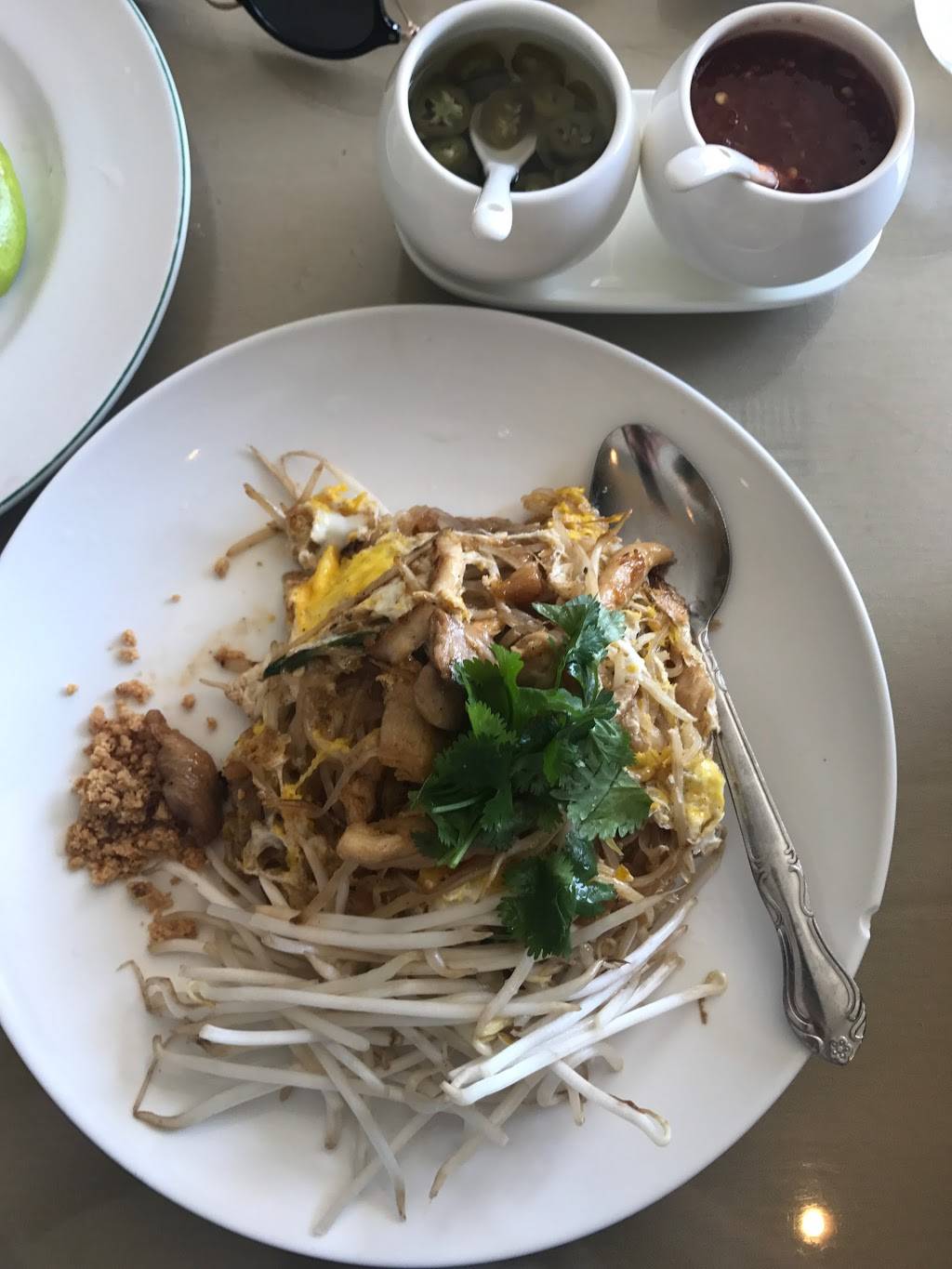 Anajak Thai Cuisine | restaurant | 14704 Ventura Blvd, Sherman Oaks, CA 91403, USA | 8185014201 OR +1 818-501-4201