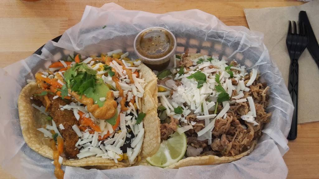 Torchys Tacos | restaurant | 4747 Research Forest Dr #475, The Woodlands, TX 77381, USA | 2814658918 OR +1 281-465-8918