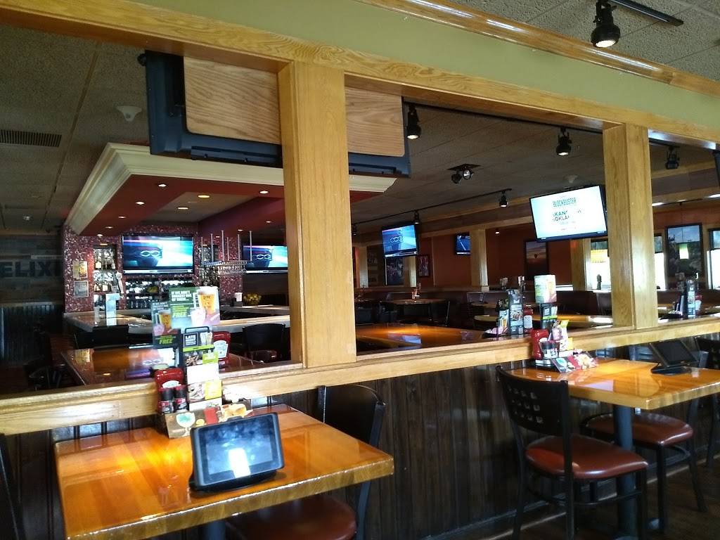 Applebees Grill + Bar | restaurant | 13500 S John Young Pkwy, Orlando, FL 32837, USA | 4072065039 OR +1 407-206-5039