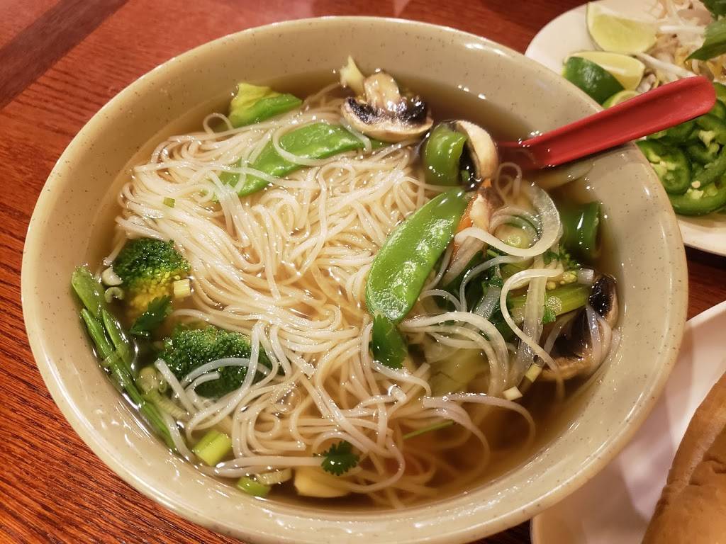 House of Pho | restaurant | 1004 W Golf Rd, Hoffman Estates, IL 60169, USA | 8478858680 OR +1 847-885-8680