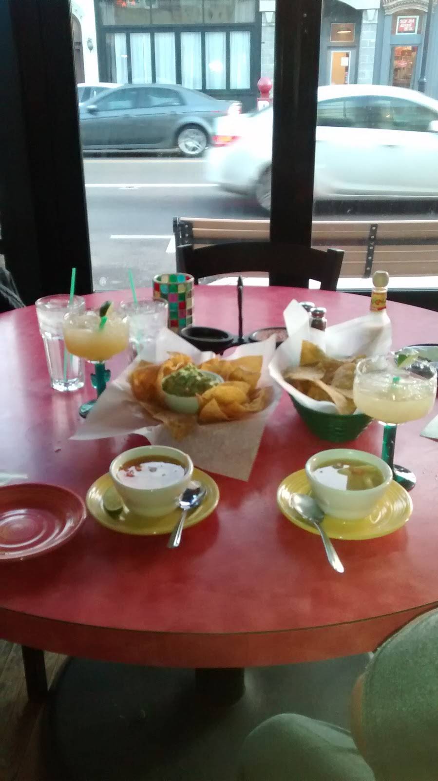 Healys Westside | restaurant | 7321 Madison St, Forest Park, IL 60130, USA | 7083664277 OR +1 708-366-4277