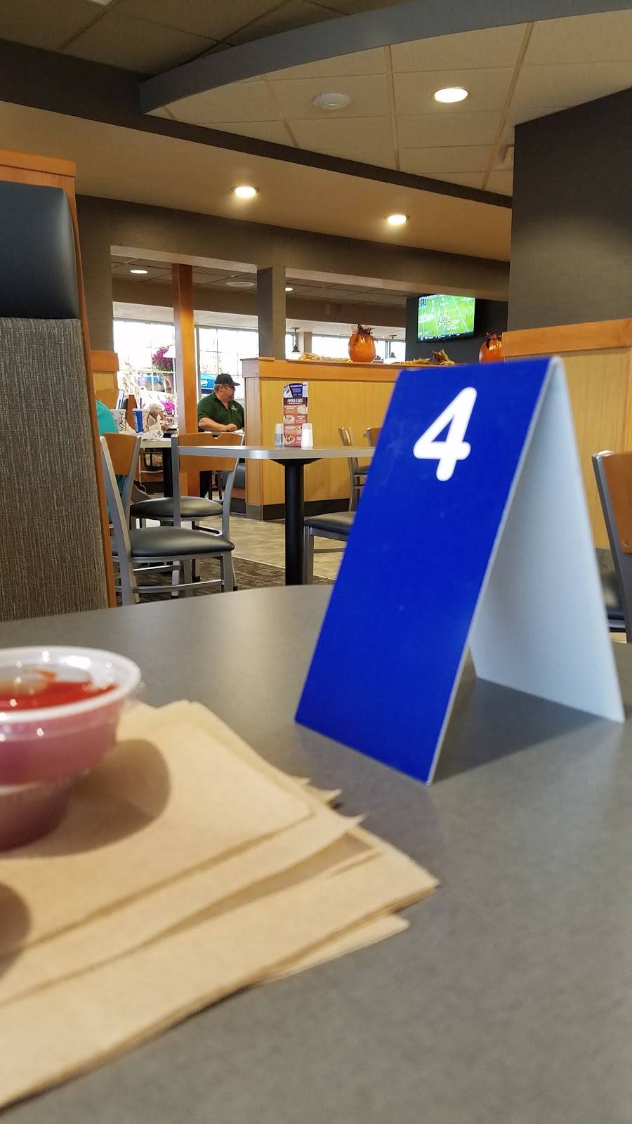 Culvers | restaurant | 109 W Upham St, Marshfield, WI 54449, USA | 7153843223 OR +1 715-384-3223