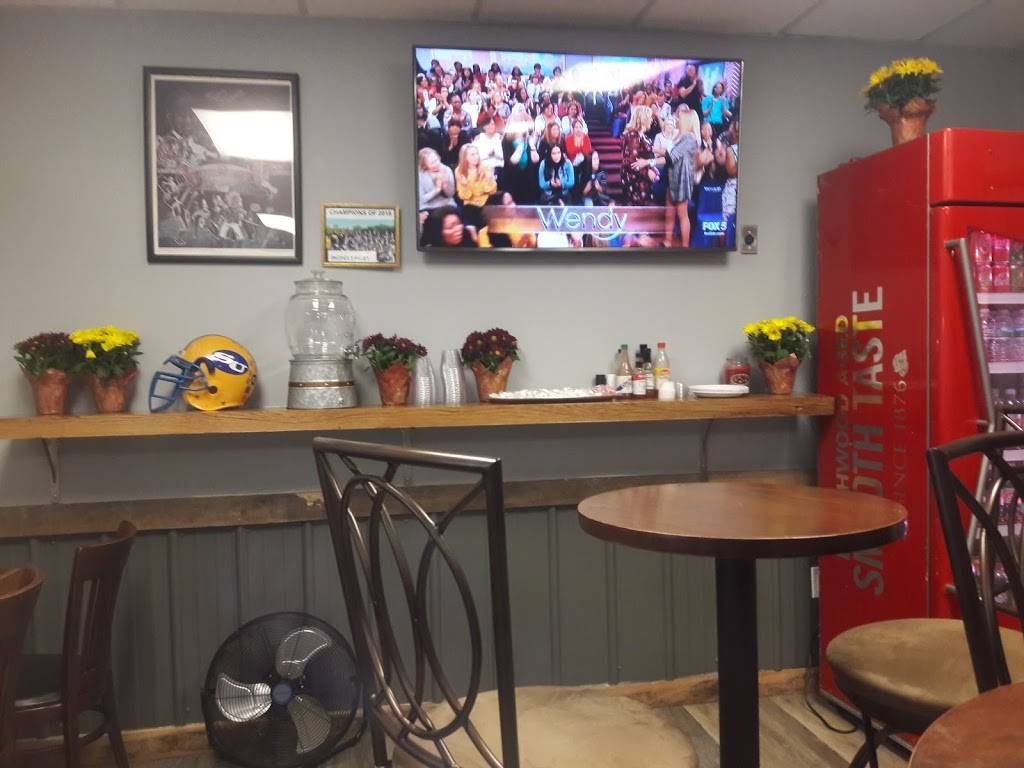 Pinkys Eatery | restaurant | 7995 Solomons Island Rd, Owings, MD 20736, USA | 4435503203 OR +1 443-550-3203