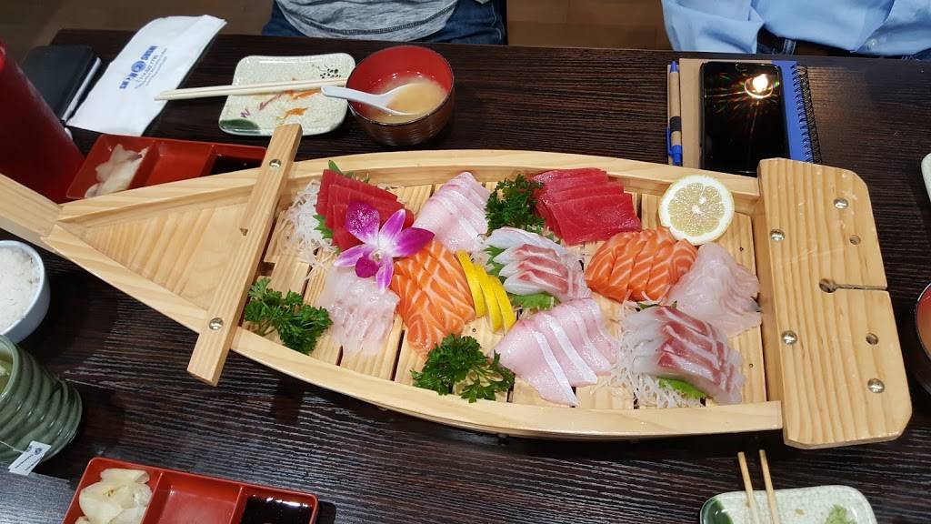 Show Sushi | restaurant | 50 Centerpointe Dr, La Palma, CA 90623, USA | 7145227780 OR +1 714-522-7780