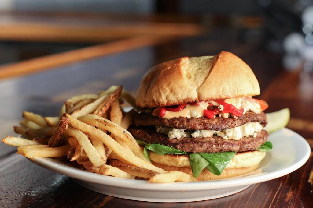 Box 63 American Bar & Grill | restaurant | 338 Elm St, New Haven, CT 06511, USA | 2038217772 OR +1 203-821-7772