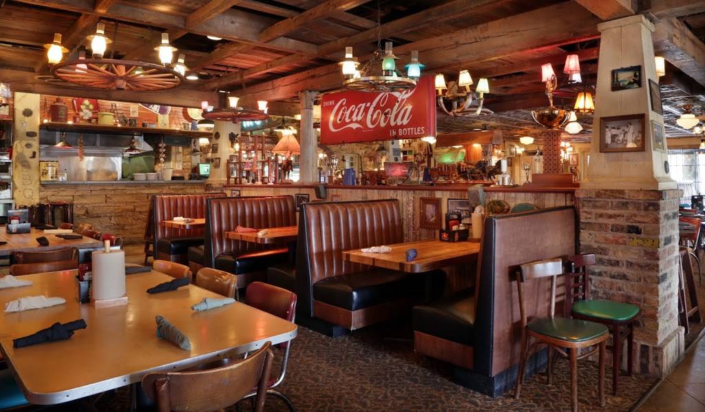 The County Line | restaurant | 10101 I-10, San Antonio, TX 78230, USA | 2106411998 OR +1 210-641-1998