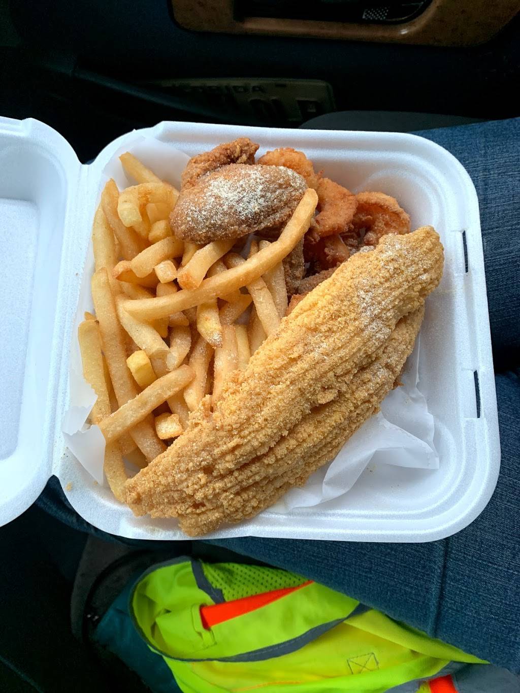 Hook Fish N Chicken | restaurant | 15850 NW 27th Ave, Miami Gardens, FL 33054, USA | 3054309395 OR +1 305-430-9395