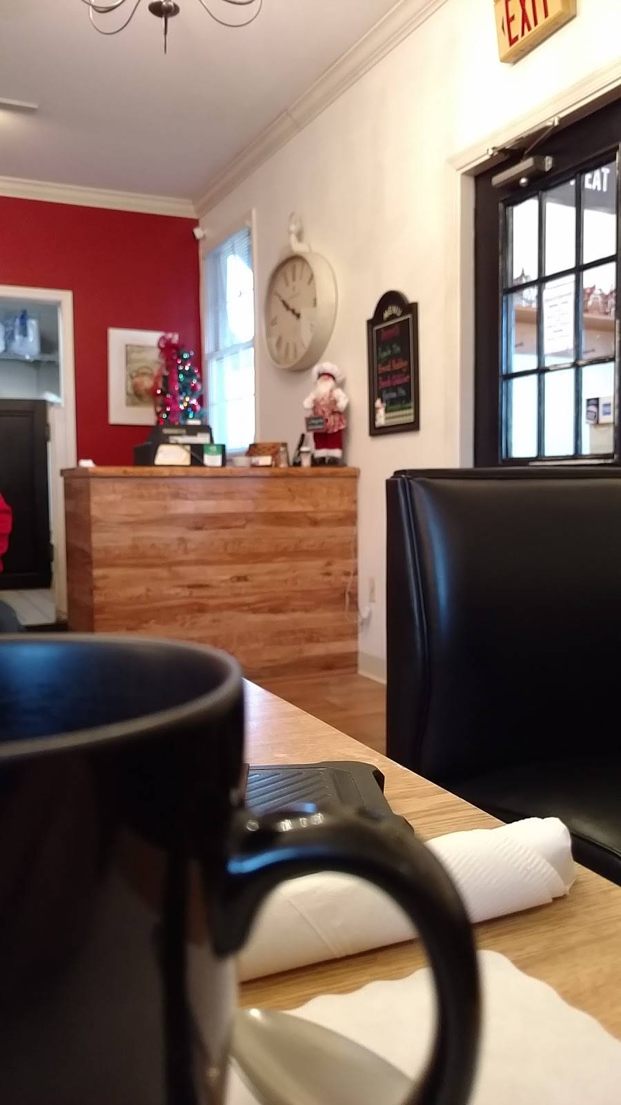 Jimmys Grille | restaurant | 16 Goodrich Ave, Petersburg, VA 23805, USA | 8047333181 OR +1 804-733-3181