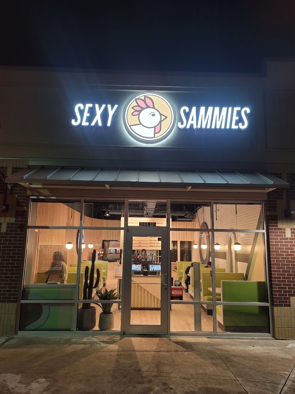 Sexy Sammies Chicken Sandwiches & Tenders | restaurant | 4318 9th St Rd, Greeley, CO 80634, USA | 9708883924 OR +1 970-888-3924