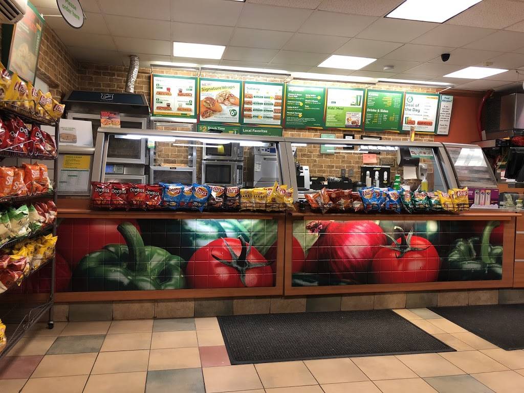 Subway Restaurants | restaurant | 1-13 South Bdwy, 10 Main St #2, Tarrytown, NY 10591, USA | 9146310612 OR +1 914-631-0612