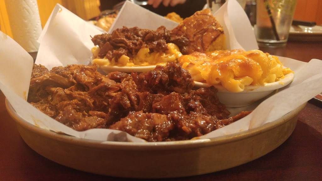 Blackstrap BBQ | restaurant | 47 Woodside Ave, Winthrop, MA 02152, USA | 6172071783 OR +1 617-207-1783