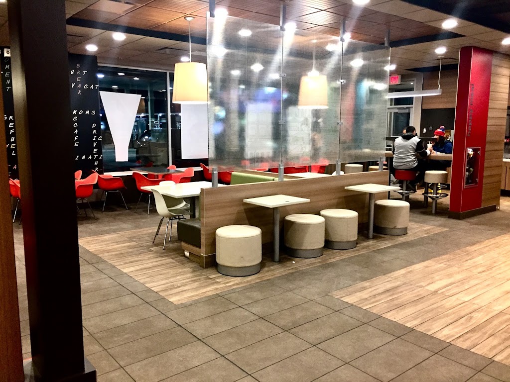 24/7 Travel Store | restaurant | 745 S 1st St, WaKeeney, KS 67672, USA | 7857432157 OR +1 785-743-2157