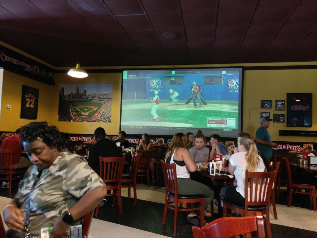 Chickies & Petes | restaurant | 1 Cedar Point Blvd, Sandusky, OH 44870, USA | 4196260830 OR +1 419-626-0830