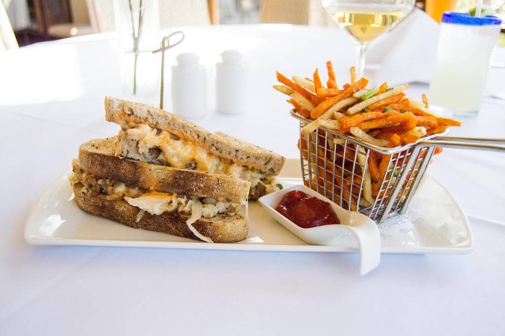 La Gran Terraza | restaurant | 5998 Alcala Park, Hahn University Center, Level 1, San Diego, CA 92110, USA | 6198498205 OR +1 619-849-8205