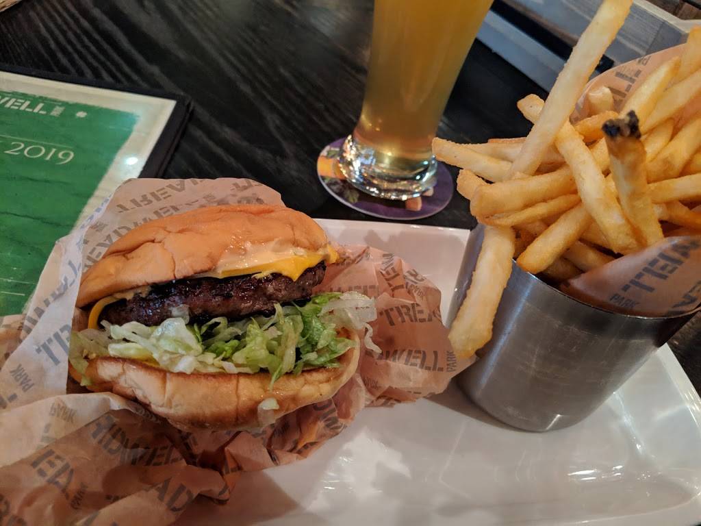 Treadwell Park - West | restaurant | 510 W 42nd St, New York, NY 10036, USA | 2123886751 OR +1 212-388-6751