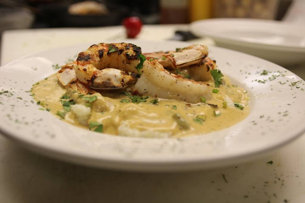 Belli’s Bistro & Spirits | restaurant | 3001 S Kinnickinnic Ave, Milwaukee, WI 53207, USA | 4142103665 OR +1 414-210-3665