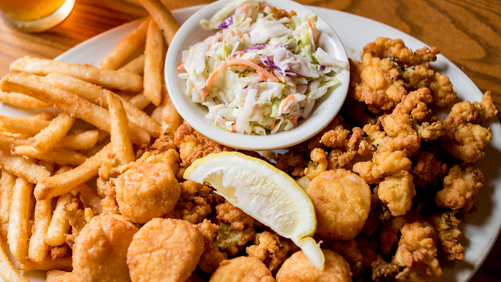 Flat Penny Bar & Grill | restaurant | 263 West St, Berlin, MA 01503, USA | 9784150150 OR +1 978-415-0150