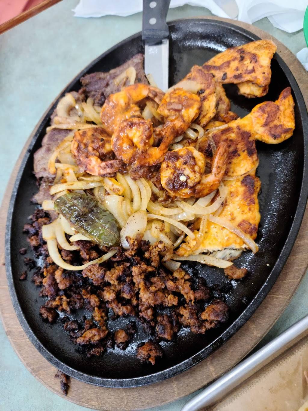 EL Toro Taqueria | restaurant | 725 Gateway Center Blvd, Grovetown, GA 30813, USA | 7064329779 OR +1 706-432-9779