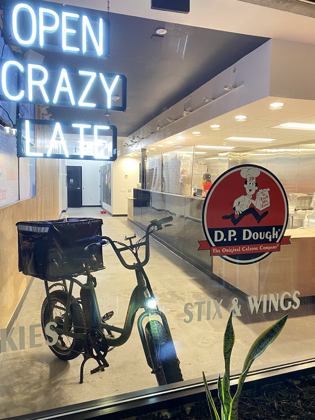 DP Dough Towson | restaurant | 17 W Pennsylvania Ave Suite 100, Towson, MD 21204, USA | 4438460111 OR +1 443-846-0111