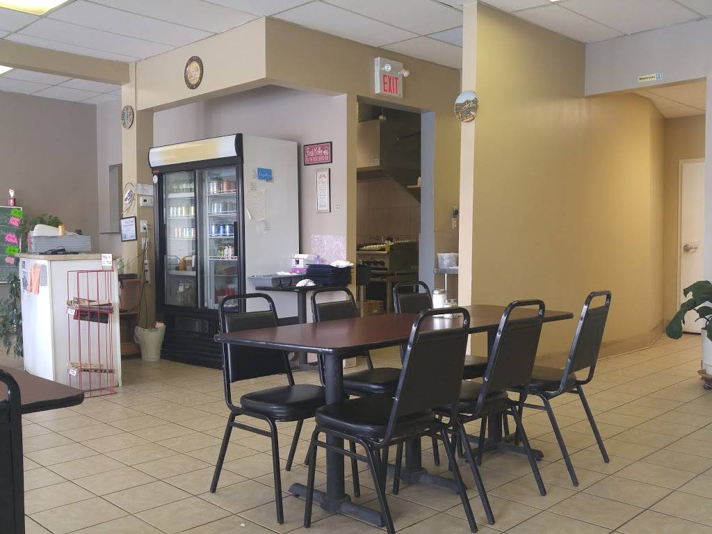 Grandmas Diner | restaurant | 4 Massey St, Borden, ON L0M 1C0, Canada | 7055160190 OR +1 705-516-0190