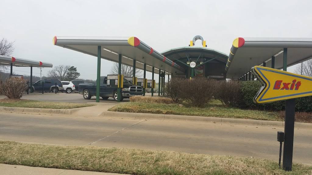 Sonic Drive-In | restaurant | 1621 N, 3rd St, Langley, OK 74350, USA | 9187821406 OR +1 918-782-1406