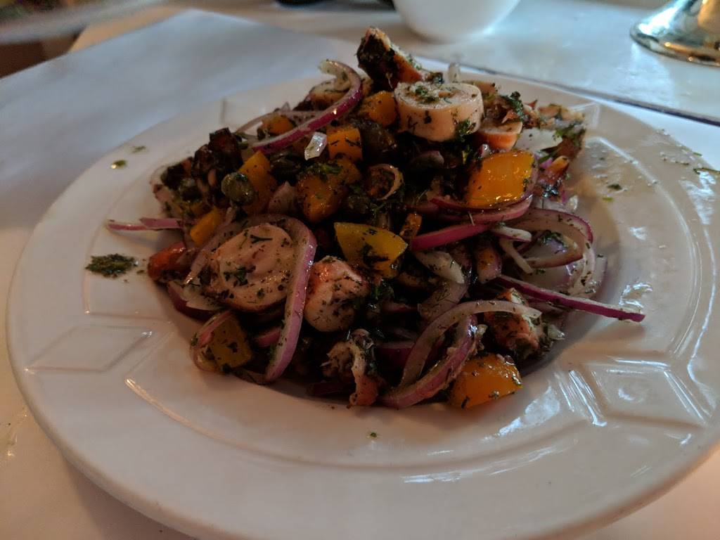 Lezvos West | restaurant | 4235 Boulevard Décarie, Montréal, QC H4A 3K4, Canada | 5144840400 OR +1 514-484-0400