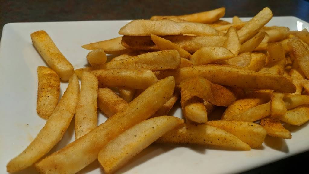 Jiallos African Caribbean Cuisine | restaurant | 5130 38th St, Indianapolis, IN 46254, USA | 3178703230 OR +1 317-870-3230