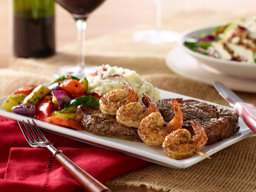 Champps | restaurant | 855 W John Carpenter Fwy, Irving, TX 75039, USA | 9723730333 OR +1 972-373-0333