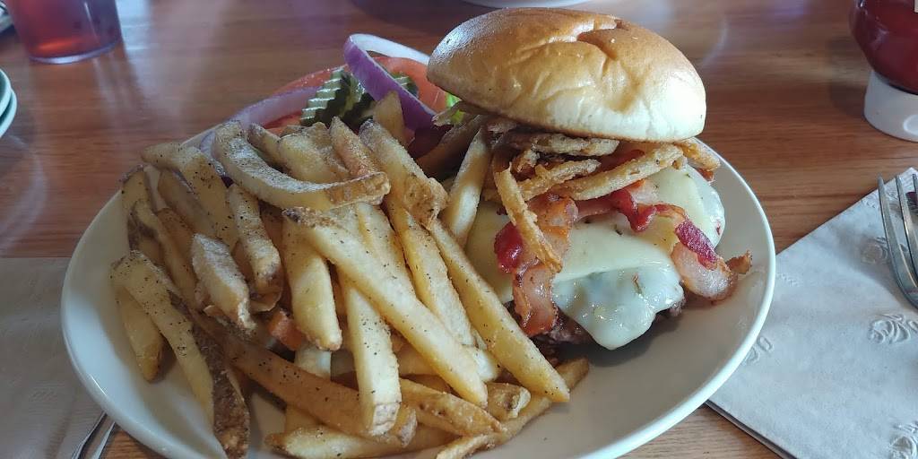 Applebees Grill + Bar | restaurant | 1251 S, Cherokee Dr, Marshall, MO 65340, USA | 6608862749 OR +1 660-886-2749