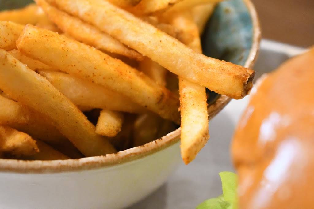 Leroys | restaurant | The Kinney, 1800 Monterey St, San Luis Obispo, CA 93401, USA | 8055448600 OR +1 805-544-8600