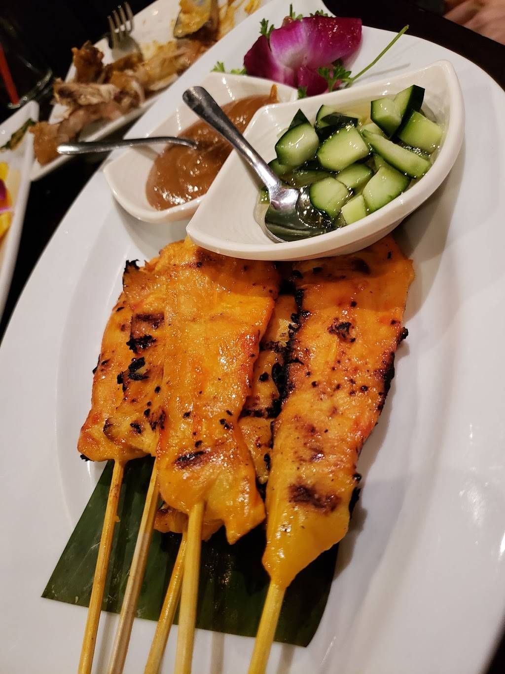 Mint Leaf Thai Cuisine | restaurant | 712 E Balboa Blvd, Newport Beach, CA 92661, USA | 9496759995 OR +1 949-675-9995