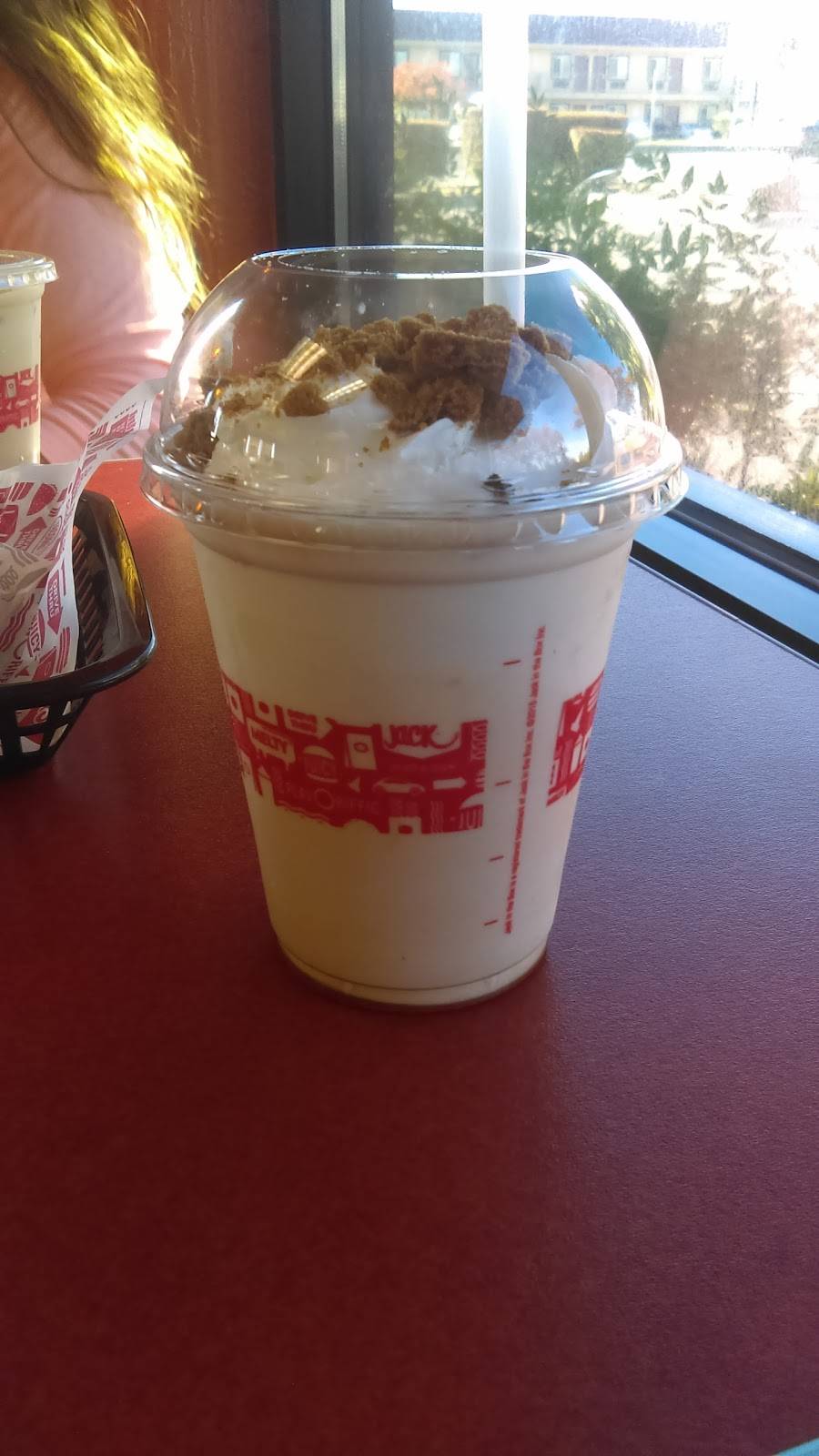 Jack in the Box | restaurant | 7795 Stockton Blvd, Sacramento, CA 95823, USA | 9166893755 OR +1 916-689-3755