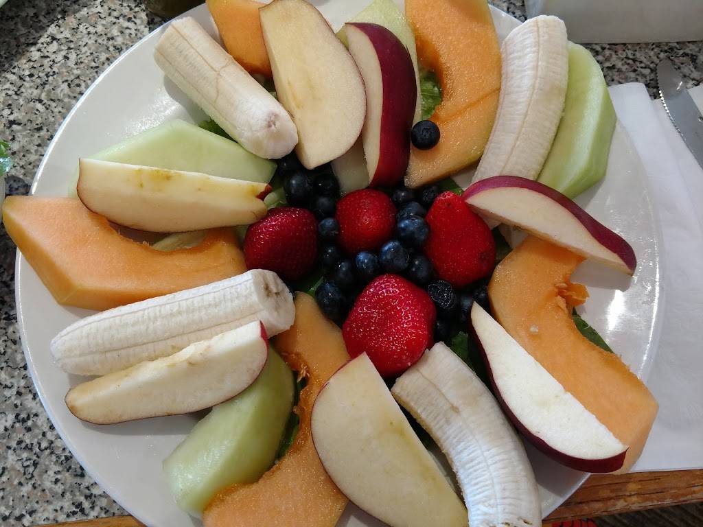 Egg Basket Pancake House | bakery | 880 S Barrington Rd, Streamwood, IL 60107, USA | 6304831200 OR +1 630-483-1200