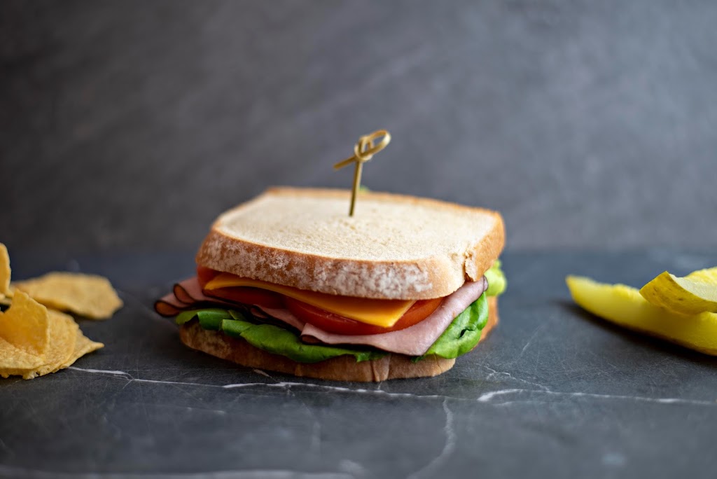 The Port Grille | restaurant | 1 University Pl, Shreveport, LA 71115, USA | 3187975181 OR +1 318-797-5181