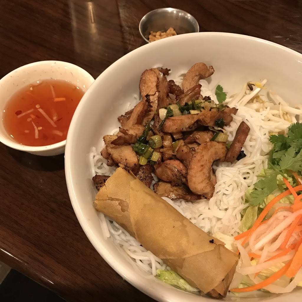 Pho | restaurant | 1135 S Milwaukee Ave, Libertyville, IL 60048, USA | 8479842776 OR +1 847-984-2776
