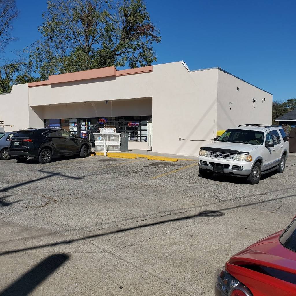 Ashs Discount Gas & Grocery | meal takeaway | 2202 Dickerson Pike, Nashville, TN 37207, USA | 6156505533 OR +1 615-650-5533