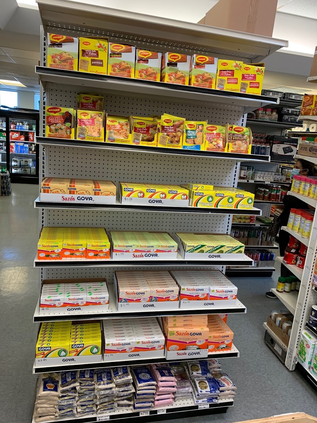 Latino Mercado & Cocina | restaurant | 107 Free Ct, Sterling, VA 20164, USA | 5719269074 OR +1 571-926-9074